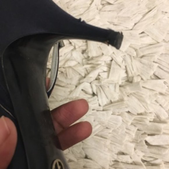 Giorgio Armani Heels - Picture 4 of 6